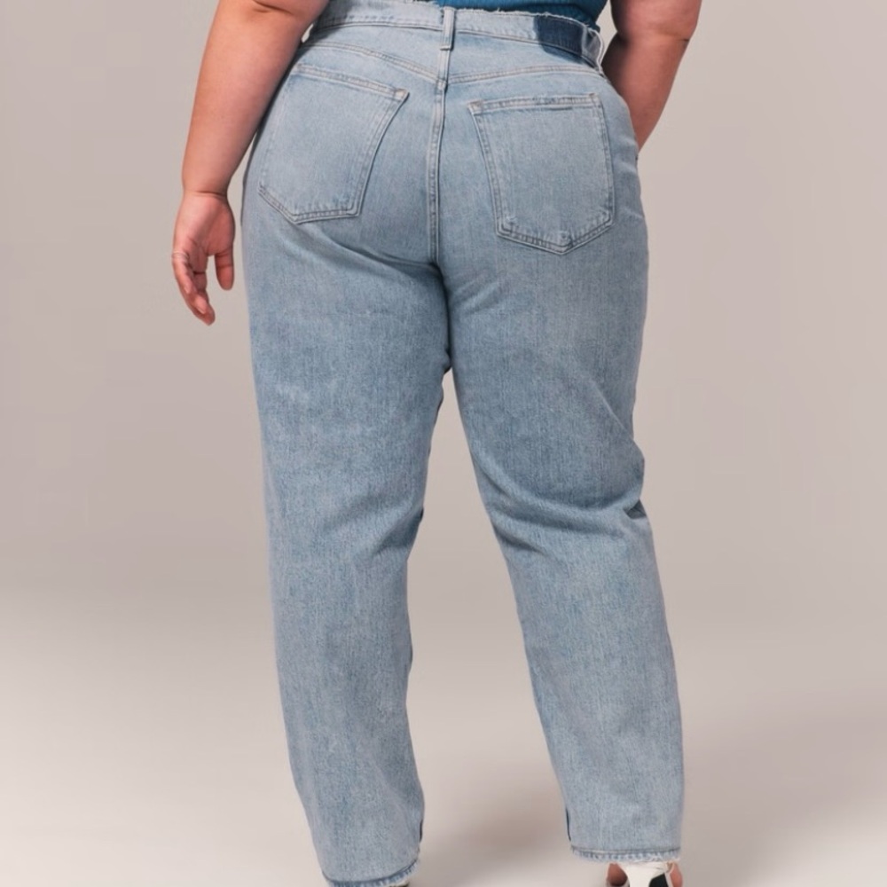 Abercrombie & Fitch Light Blue Ankle Jeans